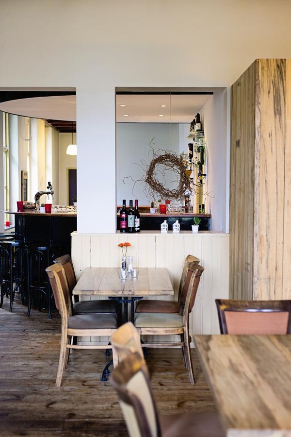 Hotel Restaurant 'De Oorsprong' Sint Nicolaasga Exterior photo